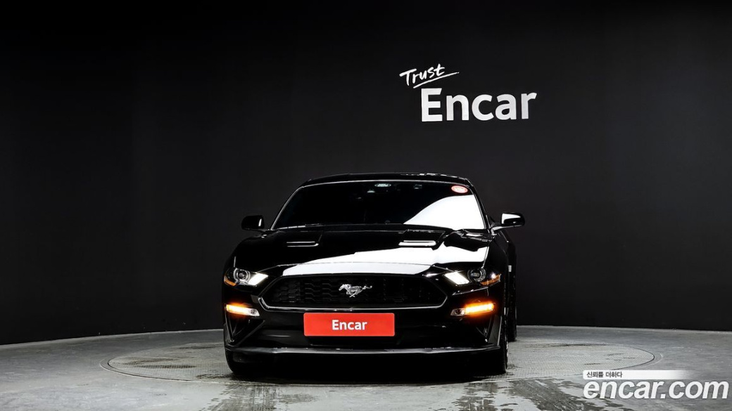 Ford Mustang Coupe, 2023