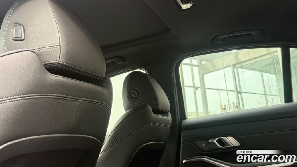 BMW 3-Series M340i Pro, 2025