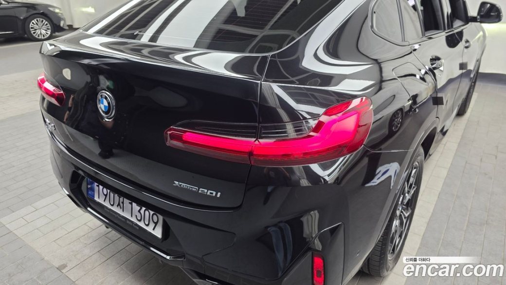 BMW X4 xDrive20i M Sport, 2023
