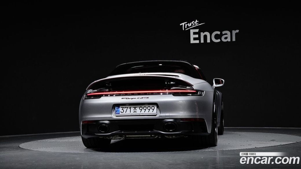 Porsche 911 Targa 4 GTS, 2024