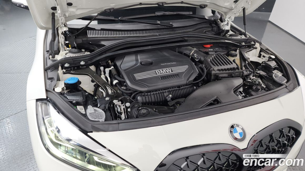 BMW 1-Series 120i M Sports, 2023