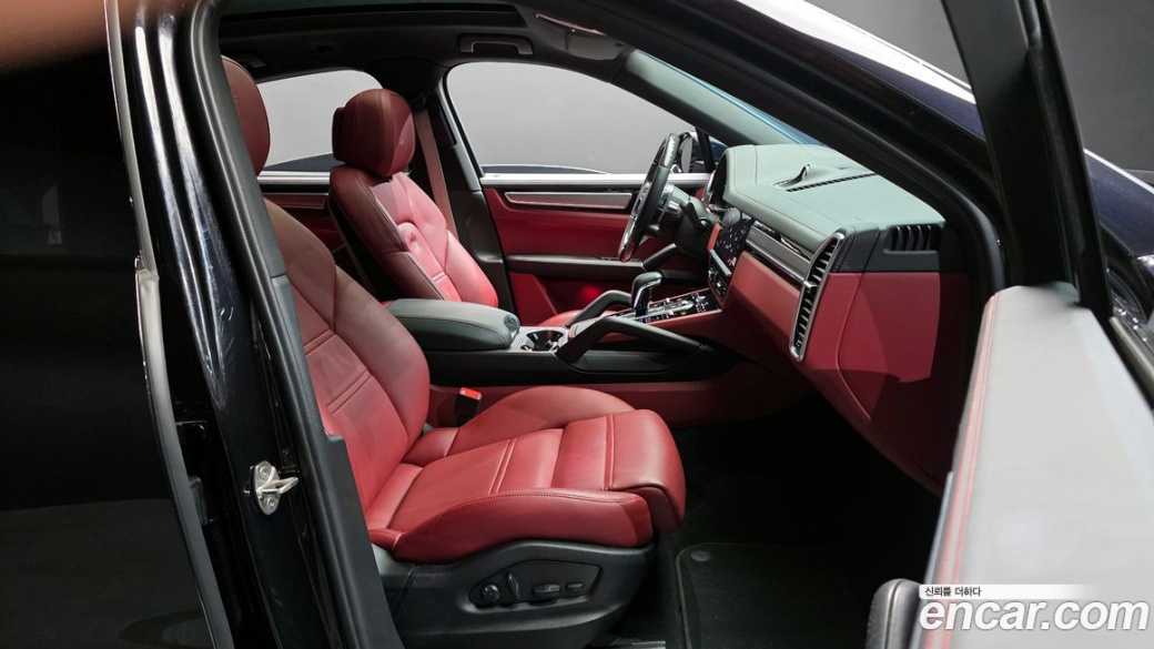 Porsche Cayenne 3.0 COUPE PLATINUM EDITION, 2022