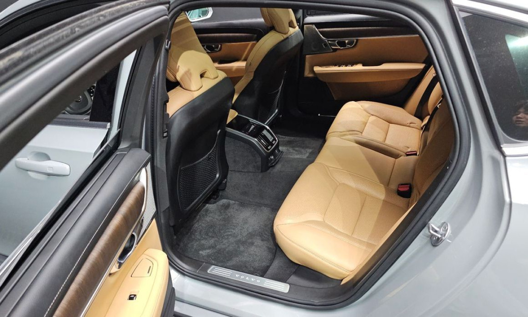 Volvo S90 B5 Ultimate Bright, 2024