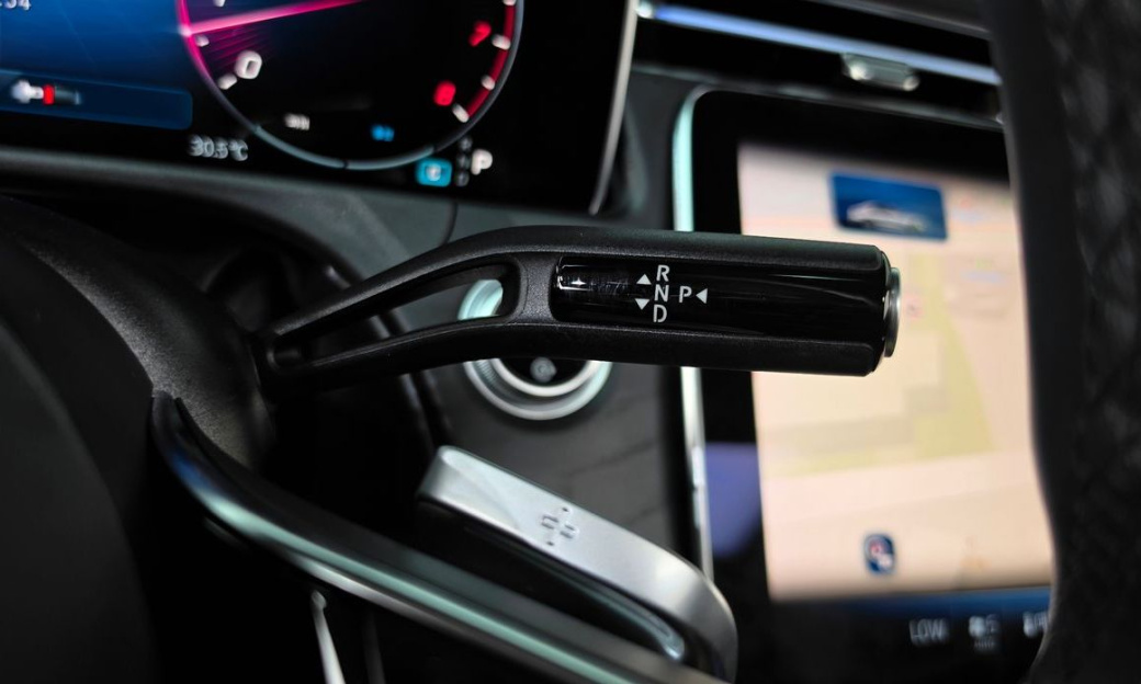 Mercedes-Benz E-Class E200 Avantgarde, 2025