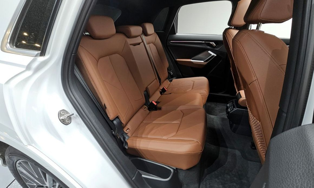 Audi Q3 40 TFSI Quattro Premium, 2024