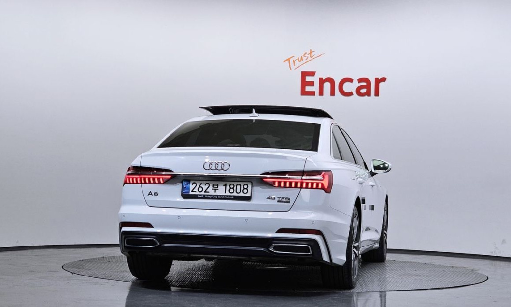 Audi A6 45 TFSI Quattro Premium, 2022