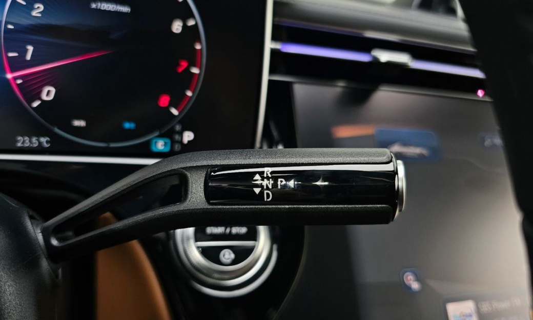 Mercedes-Benz E-Class E300 4MATIC AMG Line, 2025