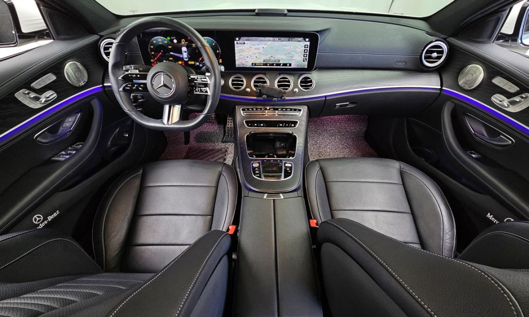 Mercedes-Benz E-Class E220d 4MATIC AMG Line, 2022