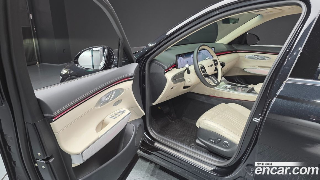 Genesis GV70 2.5T Gasoline AWD, 2025