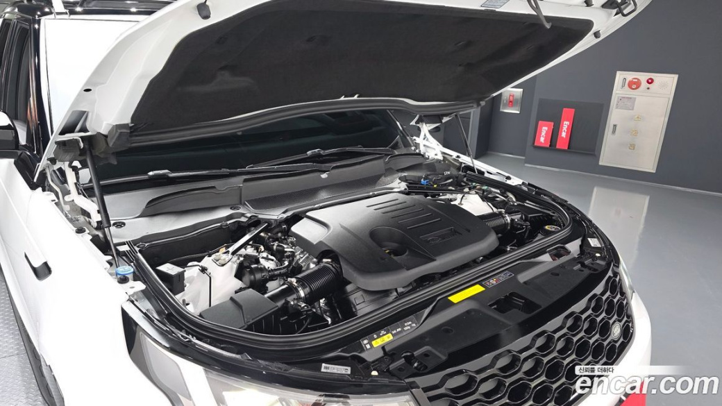 Land Rover Discovery P360 Dynamic HSE, 2024