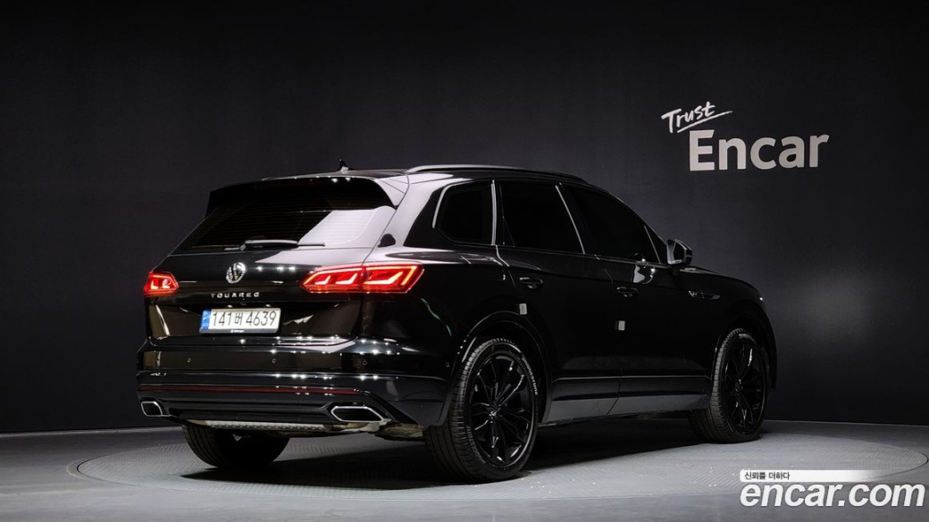 Volkswagen Touareg 3.0 TDI R-Line, 2023