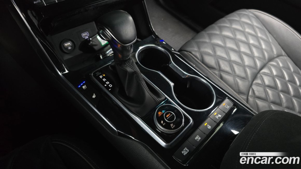 Kia Mohave Diesel 3.0 4WD 6-Seater, 2022