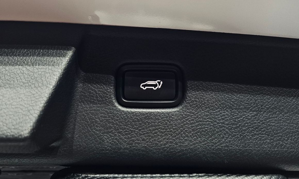 Kia Mohave Diesel 3.0 4WD 6-Seater, 2023
