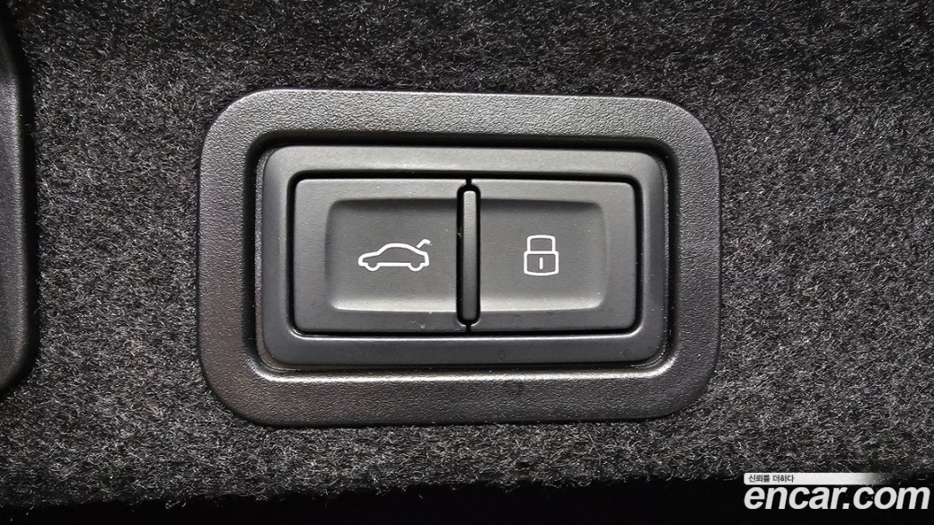 Audi A6 45 TFSI Quattro Premium, 2023
