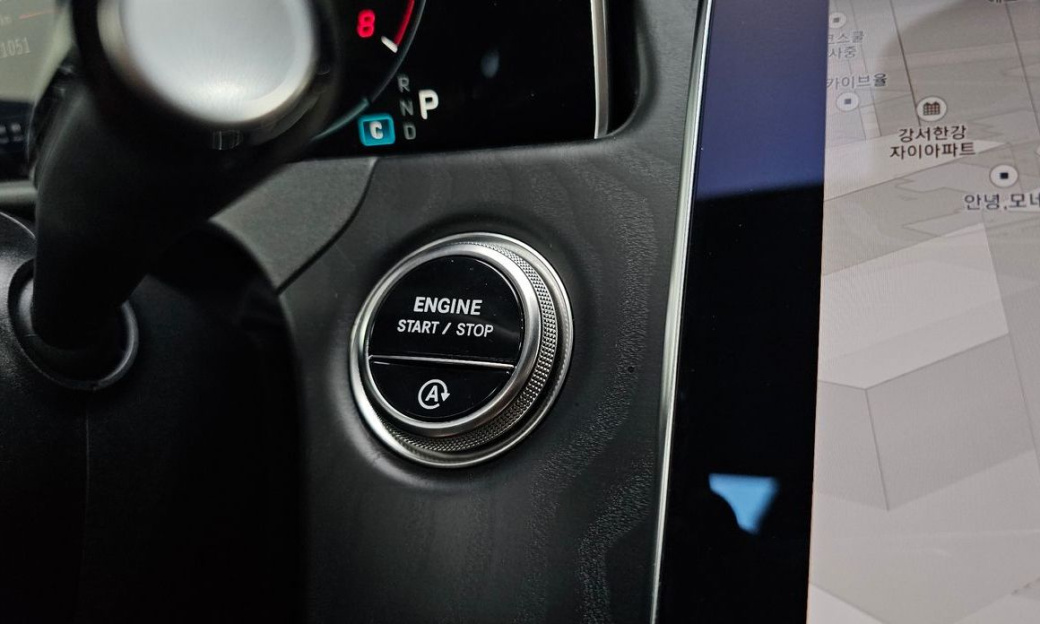 Mercedes-Benz E-Class E200 Avantgarde, 2025