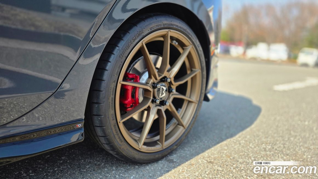 Volkswagen Golf 2.0 GTI, 2024