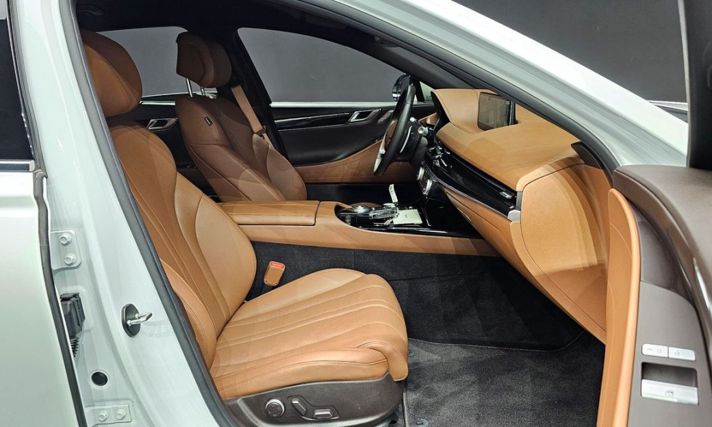 Genesis G80 Gasoline 2.5 Turbo AWD, 2024