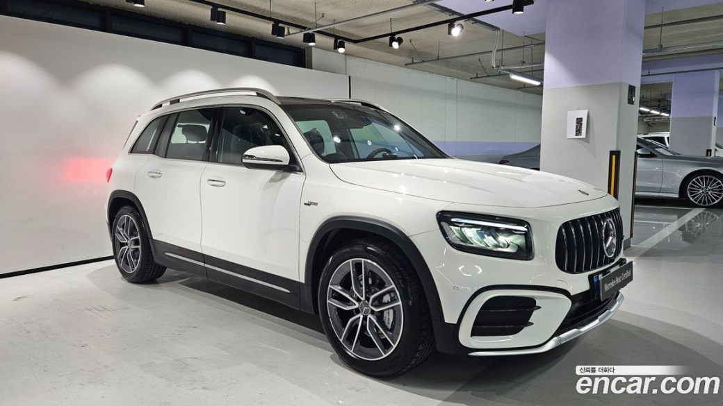 Mercedes-Benz GLB-Class AMG GLB35 4MATIC, 2025
