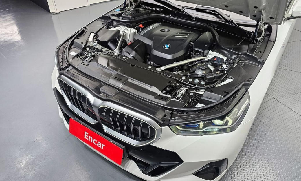 BMW 5-Series 520i M Sport, 2024