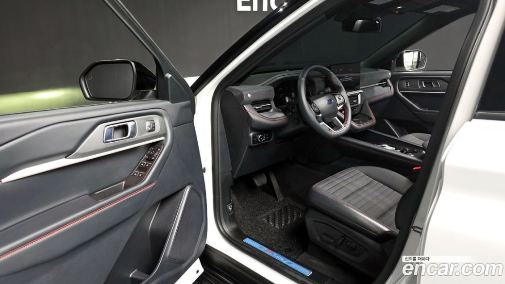Ford Explorer 2.3 ST-Line 4WD, 2025