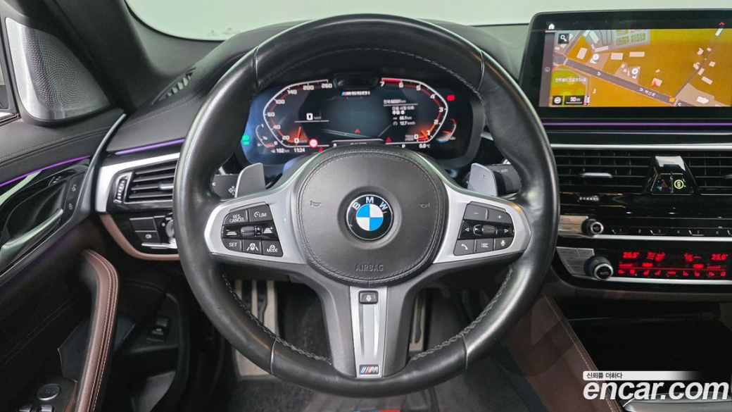 BMW 5-Series M550i xDrive, 2022
