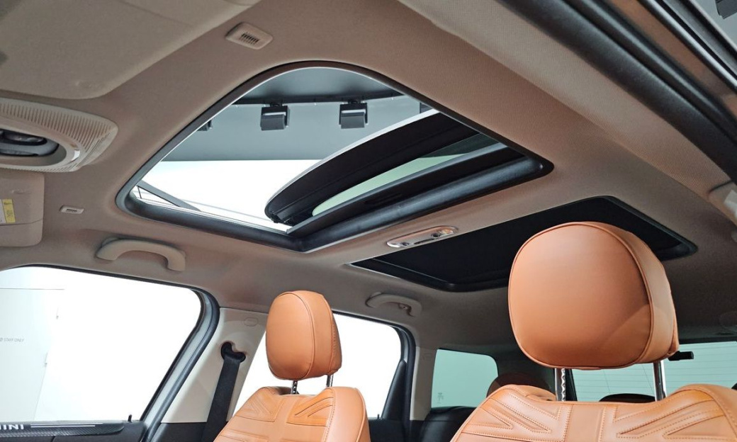 Mini Countryman Classic Plus Launch Pack, 2024