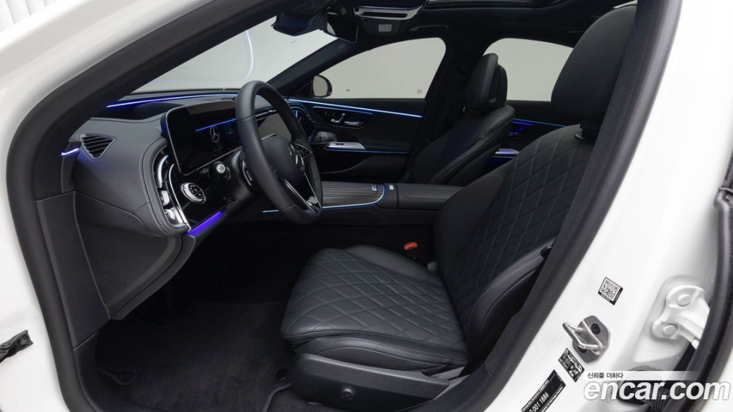Mercedes-Benz E-Class E450 4MATIC Exclusive, 2024