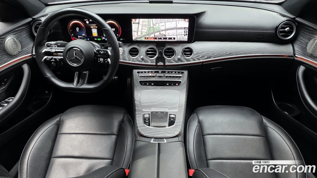 Mercedes-Benz E-Class E350 4MATIC AMG Line, 2022
