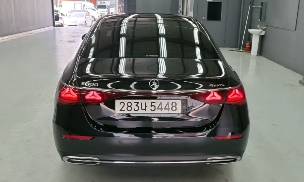 Mercedes-Benz E-Class E300 4MATIC Exclusive, 2024