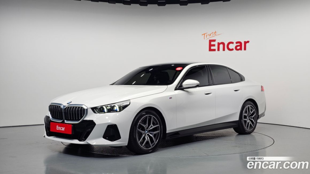 BMW 5-Series 520i M Sport, 2024