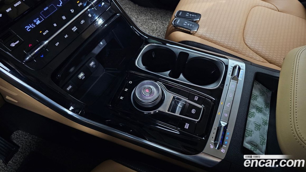 Kia Carnival 9-Seater Signature, 2023