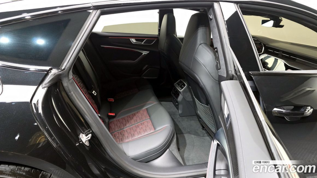Audi RS7 4.0 TFSI Quattro Performance, 2025