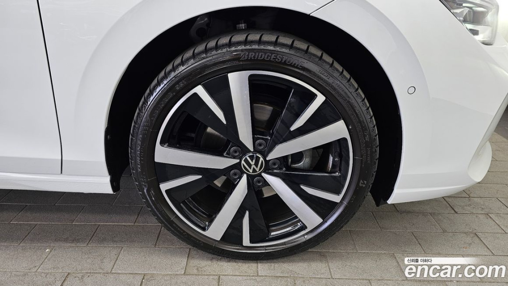 Volkswagen Golf 2.0 TDI Prestige, 2025