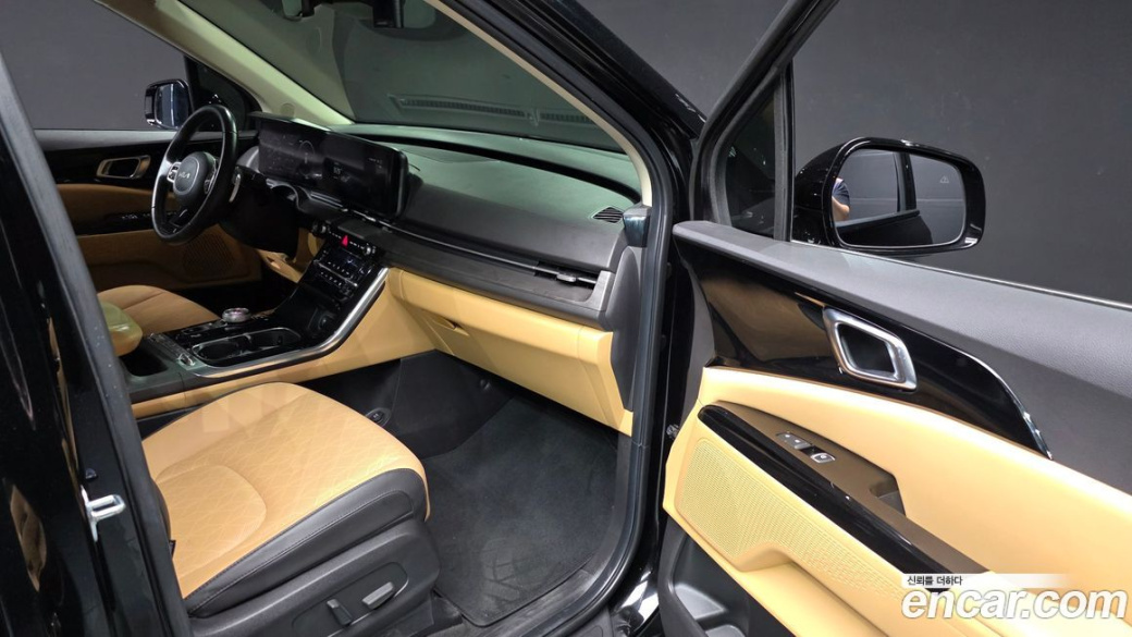 Kia Carnival 9-Seater Noblesse, 2023