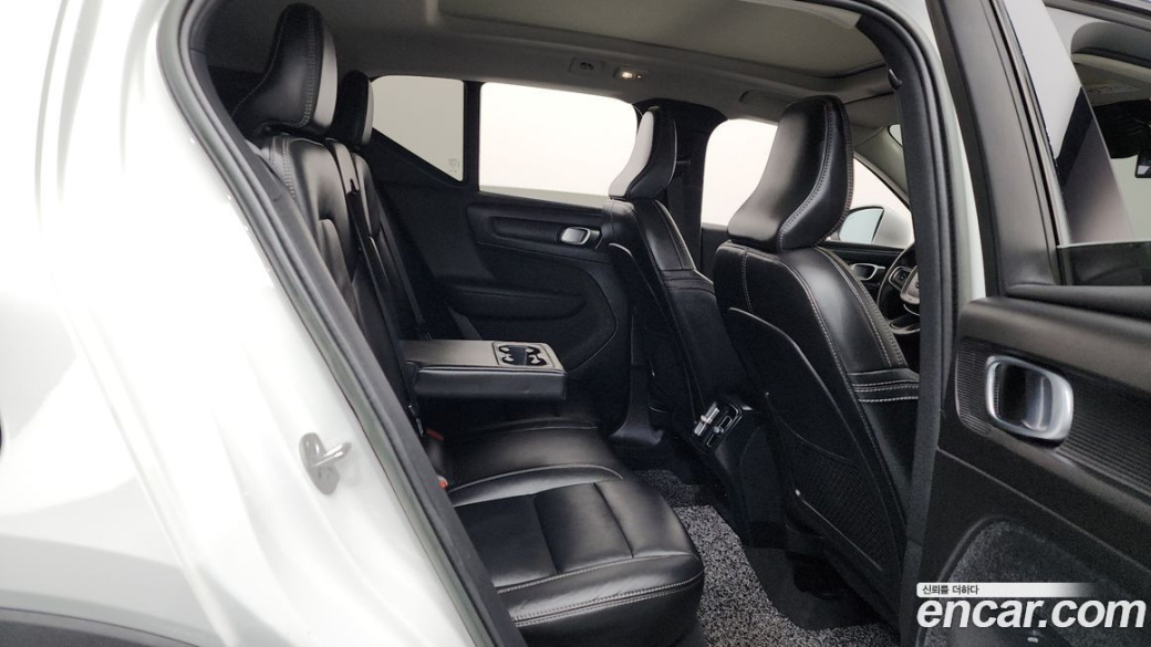 Volvo XC40 B4 Ultimate Bright, 2023