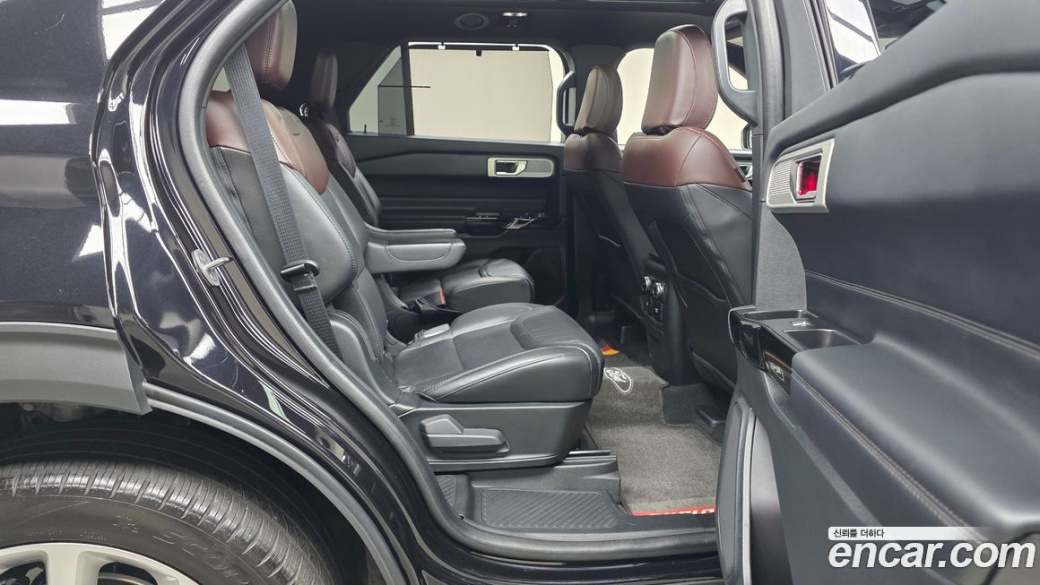 Ford Explorer 3.0 Platinum 4WD, 2022
