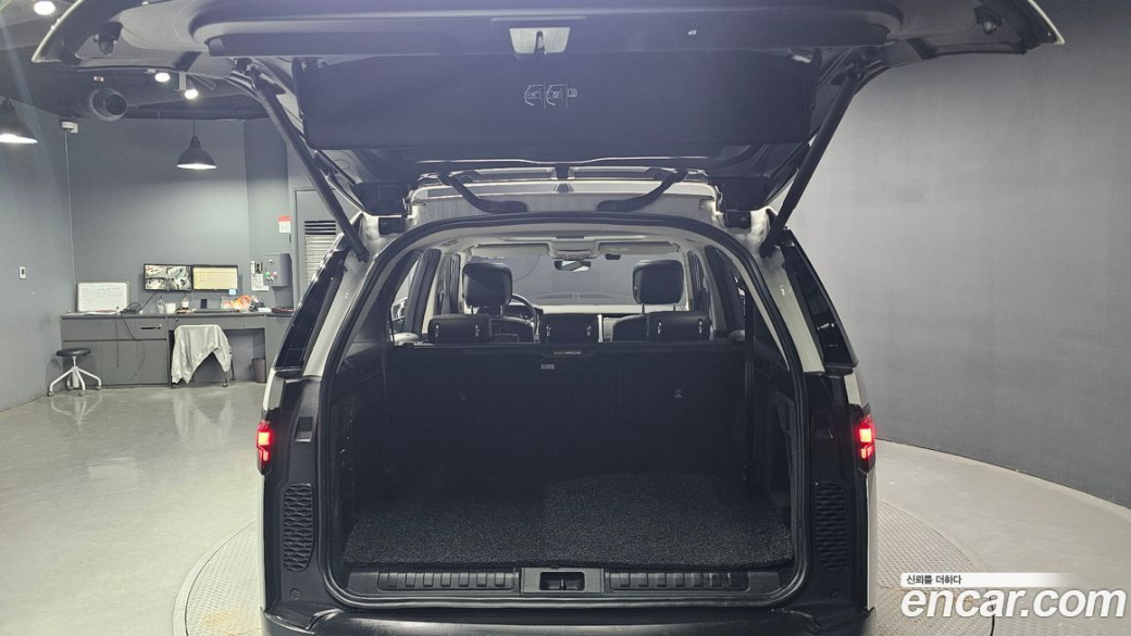 Land Rover Discovery D250 SE, 2023