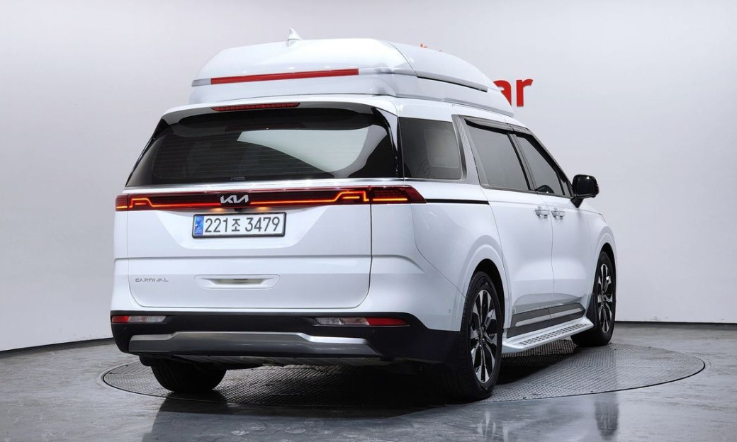 Kia Carnival 7-Seater Signature, 2022