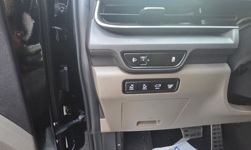 Kia Carnival 9-Seater Noblesse, 2024