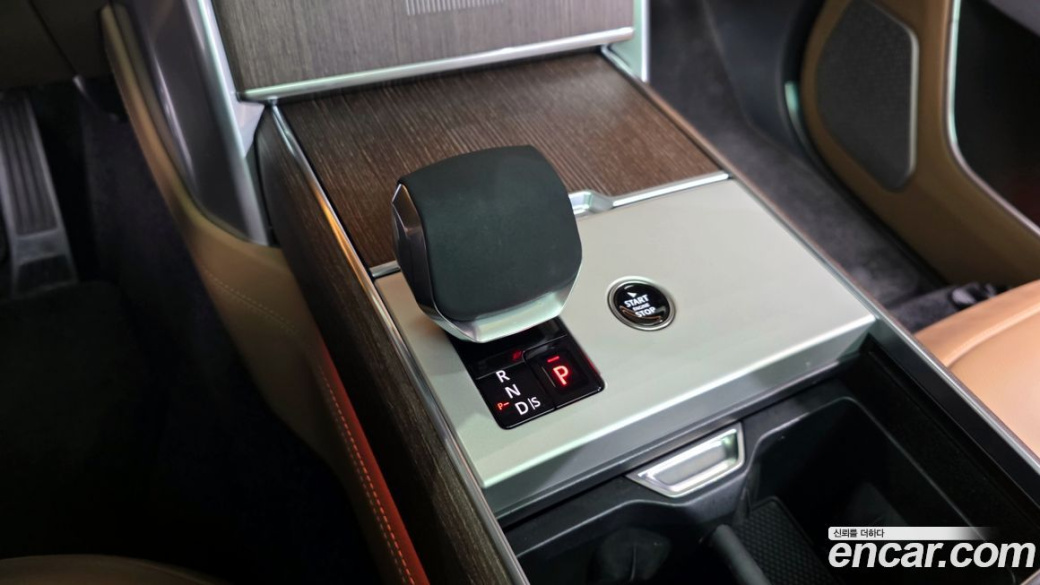 Land Rover Range Rover P530 Autobiography Long Wheel Base, 2025
