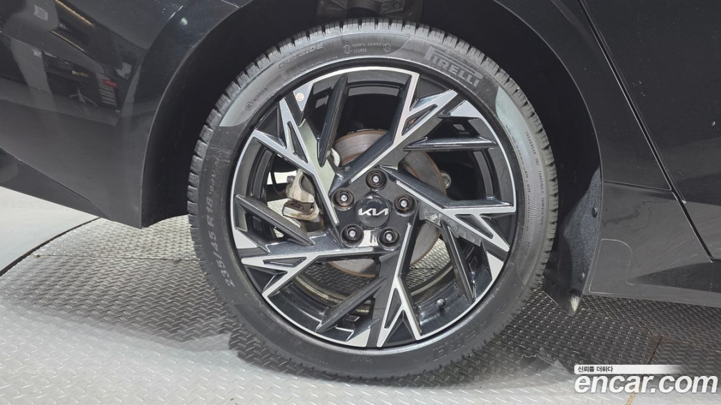 Kia K5 2.0, 2025