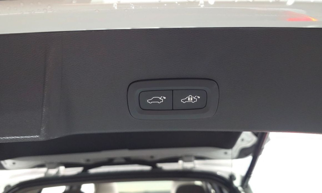 Volvo XC40 B4 Ultimate Bright, 2023