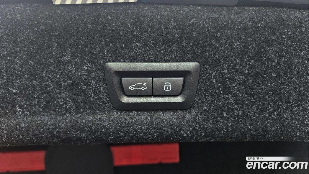 BMW 3-Series 320i M Sport, 2025