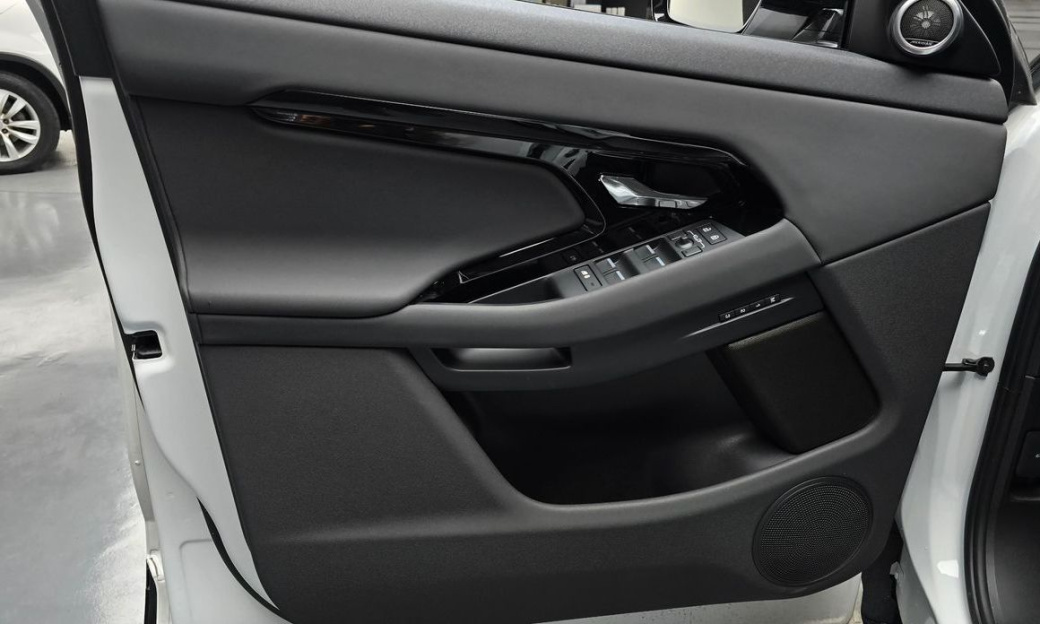 Land Rover Range Rover Evoque P250 Dynamic SE, 2026
