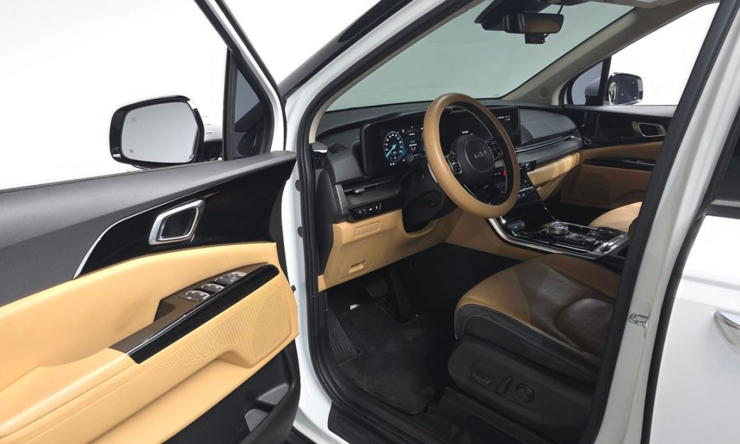 Kia Carnival 7-Seater Noblesse, 2023