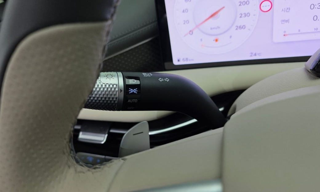Genesis G80 Gasoline 2.5 Turbo AWD, 2025