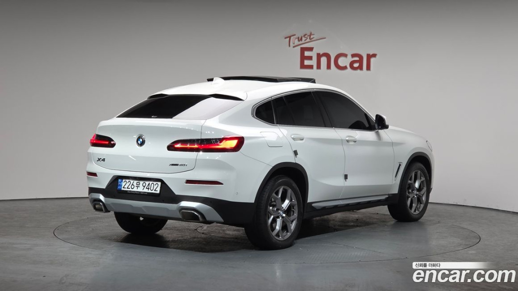 BMW X4 xDrive20i xLine, 2023