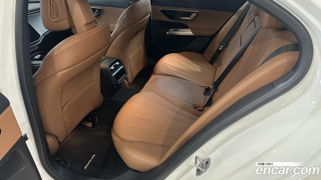 Mercedes-Benz E-Class E200 AMG Line, 2026