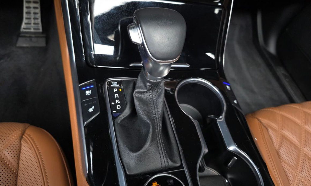 Kia Mohave Diesel 3.0 4WD 6-Seater, 2022