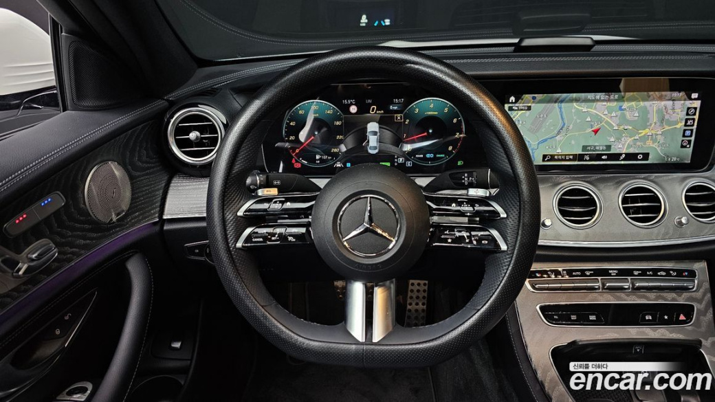 Mercedes-Benz E-Class E350 4MATIC AMG Line, 2022